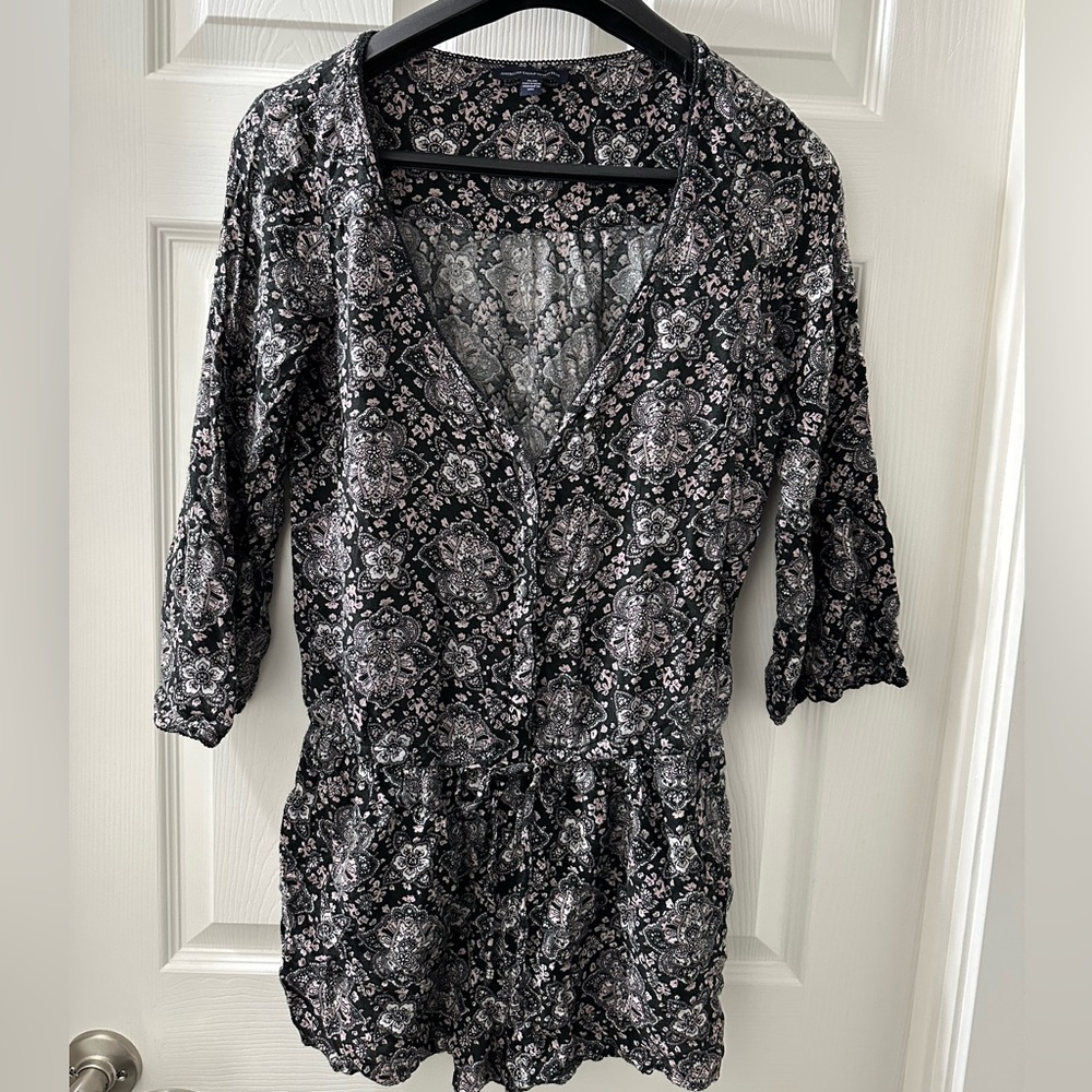 American Eagle Floral Romper Size Medium
